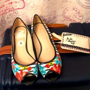 Adorable women’s pinup cheery and wildflower flats